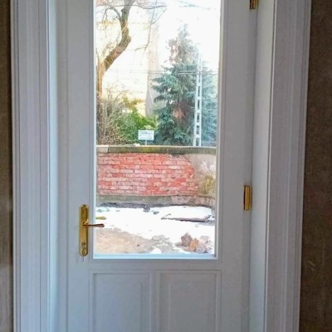 received_1821779101589642