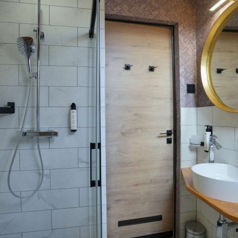 ChaChaCha House, Egerszalók