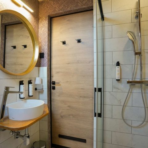 ChaChaCha House, Egerszalók